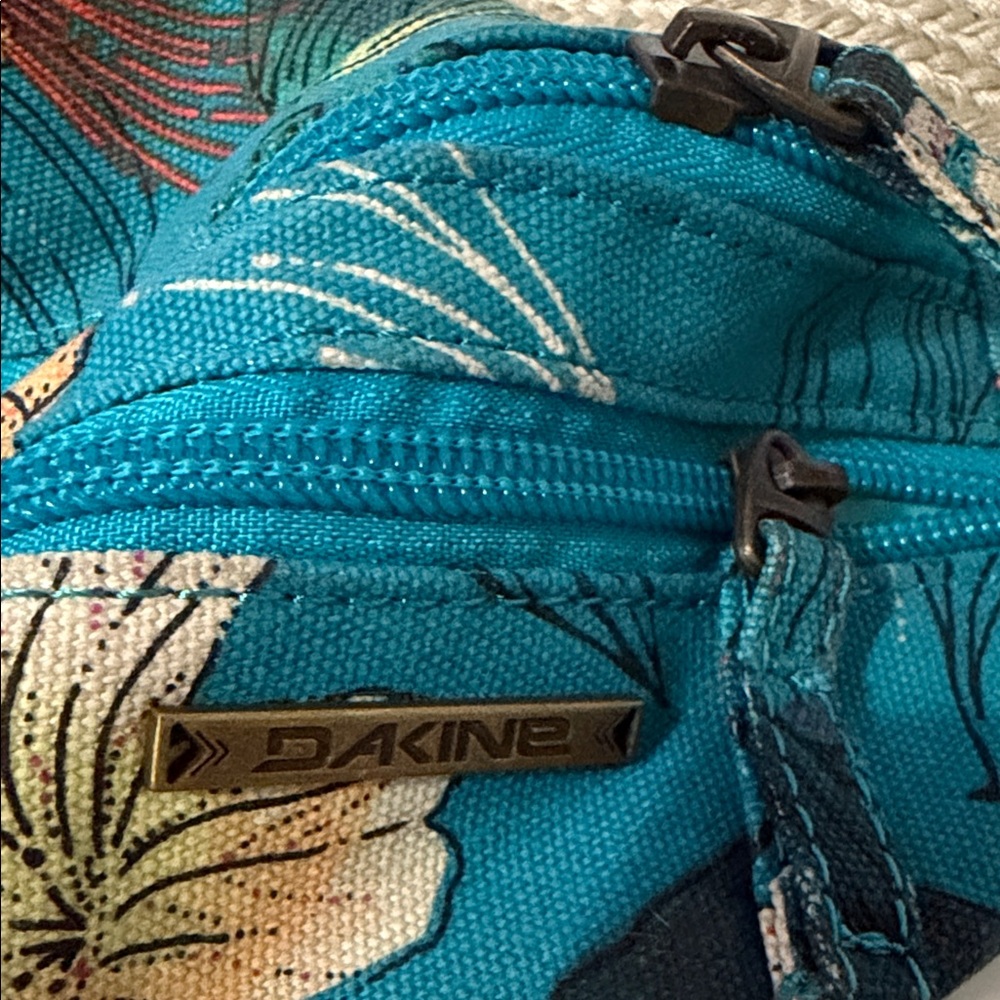 Dakine Teal Floral Mini Waist Bag - Picture 2 of 6